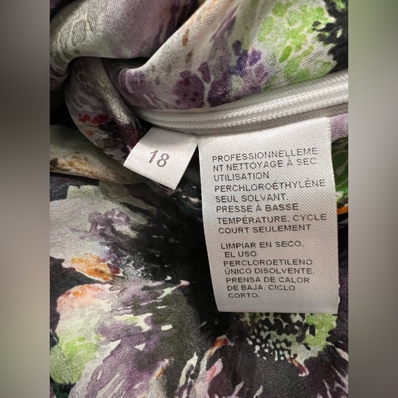 Doncaster 100% Silk Lines Floral Blouse size XL 18 - Picture 6 of 6